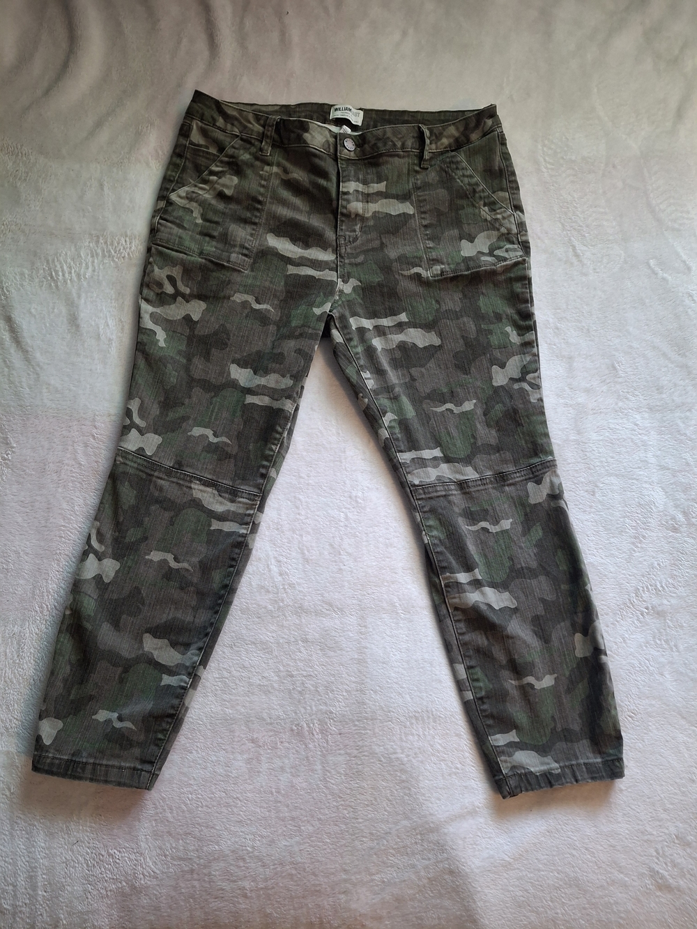 William Rast Men's Camo Cargo Pants - Green & Gray